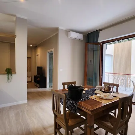 200m From The Sea, New Flat With Ac And Wifi