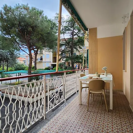 200m From The Sea, New Flat With Ac And Wifi